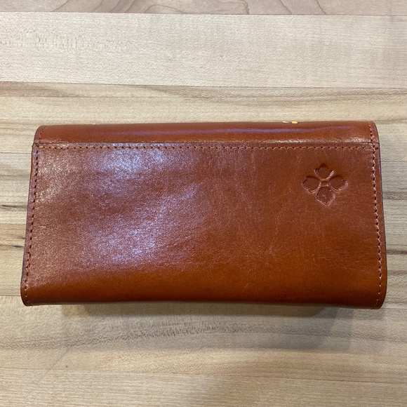 Patricia Nash wallet - Picture 2 of 3